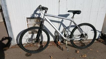 (1) 26" Marin FSA Bike (Silver)