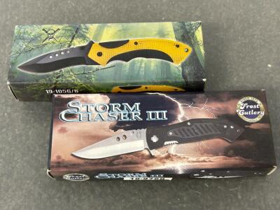 (2) Folding Knives: Black and Yellow