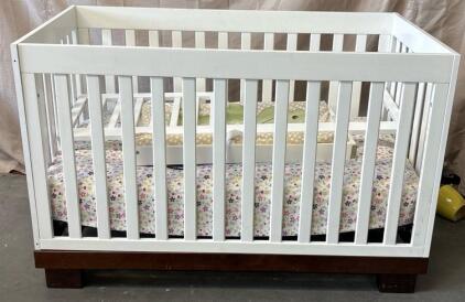 Baby Crib With Changing Table H 2&rsquo; 8&rdquo; W 4&rsquo; 5.5&rdquo; L 2&rsquo; 5.5&rdquo;