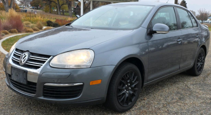 2010 VOLKSWAGEN JETTA