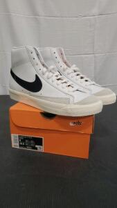 Nike Blazer Mid '77 Vintage Shoes Size 9