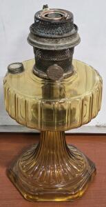 Vintage Nu-Type Model-B Amber Aladdin Corinthian Oil Lamp - 13"H