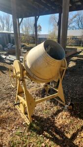 Montgomery Ward Model GIL-26483b Electric Cement Mixer