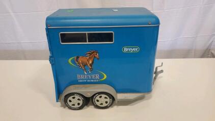 Breyer Traditional Series Two-Horse Trailer toy