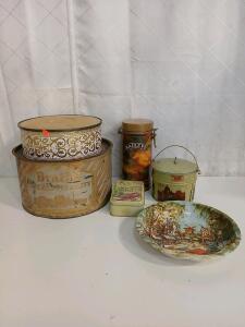 (1) Vintage Brach's Candies Round Tin (1) 1971 Daher Decorated Ware (4) Assorted Tins