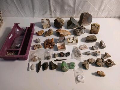 Approx.(25+) Natural Gems And Rocks