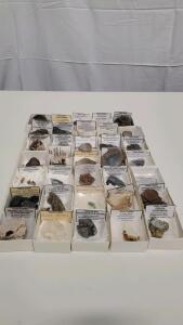 35 Piece Rock,Mineral And Fossil Collection