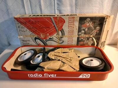 (1) Vintage Radio Flyer Sturdy Coaster Wagon