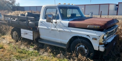 ( OFF SITE! MT. HOME )1969 FORD F-350 - FLAT BED!