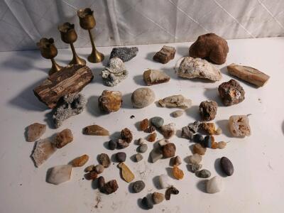 Approx.(25+) Natural Gems And Rocks