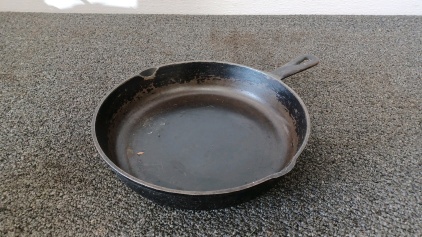 Cast-Iron Skillet #8 10 & 5/8"