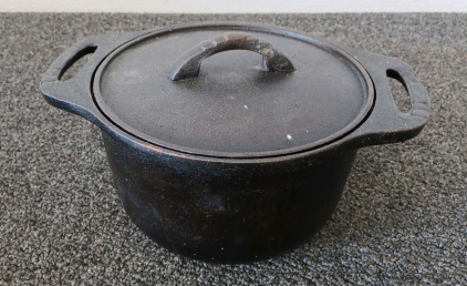 3-Quart Cast-Iron Dutch Oven