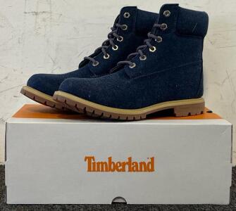 Timberland Women&rsquo;s Premium 6&rdquo; Lace Boots (Dark Blue, Size 10)