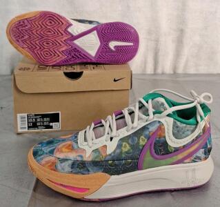 (1) Pair Of Nike Kyrie 8 Shoes - Light Bone / Yellow Strike - DQ3840-001 - Men's Size 10.5<br/>