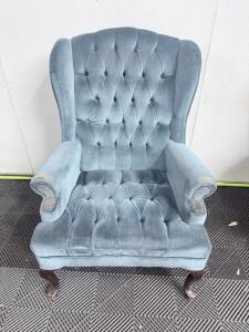 (1) Blue Velvet Accent Chair