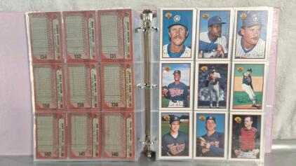 (1) Binder Of Baseball Trading Cards