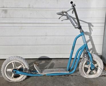 (1) 32" Tall Scooter, teal