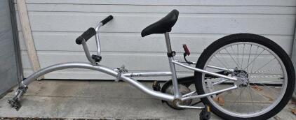 (1) InStep 20" Trailer Bike, silver