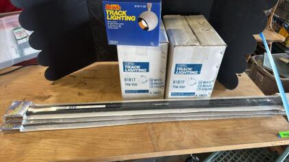 (3) 4&rsquo; Bravo Track Lighting Sections (8) Bravo Lights White Finish With Black Baffle