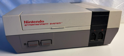Original 1985 Nintendo NES (Counsel Only No Power Cord or Cables or remotes )