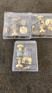 Door Knobs W/ Key