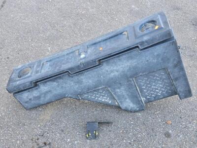 Truck Bed Cargo Box - 36&frac12;"L x 19"H x 7&frac34;"W