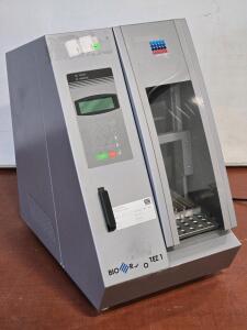 Qiagen BioRobot EZ1 - 21"H x 13"W x 20"D