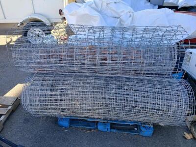 (2) 5' Tall Roll Galvanized Fencing W/ 2x4" Squares