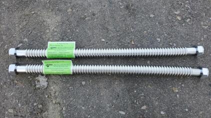 (2) 1 Inch FIP x 1 Inch Quick-Connect x 24 Inch Flex Connector