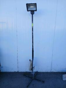 7' Standing Shop Light