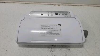 (1) FoodSaver V2460 vacuum sealer