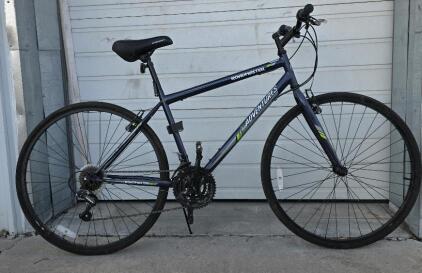 Roadmaster 28" 12-speed 700 Adventures Bike, Dark Blue
