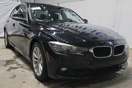 2016 BMW 320i - AWD!
