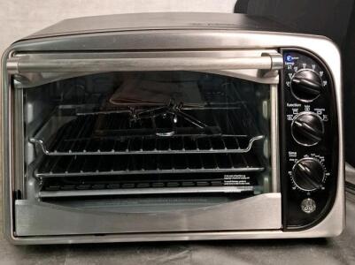 (1) GE Countertop Rotisserie Convection Oven