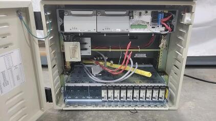 Fujitsu Flashwave UPS, Battery Backup, 2 Batteries, Beige
