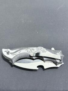 Folding Knife with 440 Stainless Steel Blade, Curved Design, China