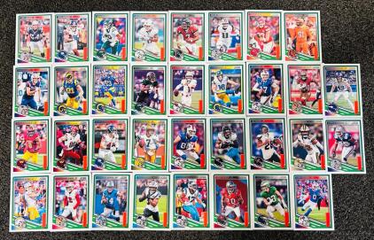 (34) Sports Cards: Score 2025 Panini
