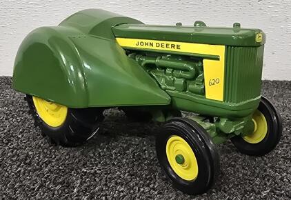 John Deere 620 Model Tractor, 1992 Expo III, Two-Cylinder Club