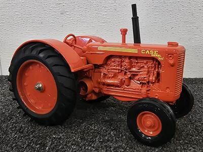 Case 500 Diesel Diecast Model Tractor by Ertl, 1:16 Scale, Orange