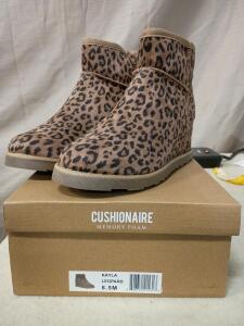 Women's Sz 8.5 Cushionaire Memory Foam Kayla Leopard Boots New in Box