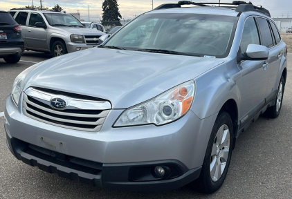 2012 SUBARU OUTBACK - AWD!