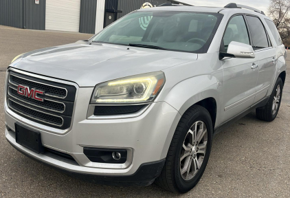 2013 GMC ACADIA SLT - AWD!