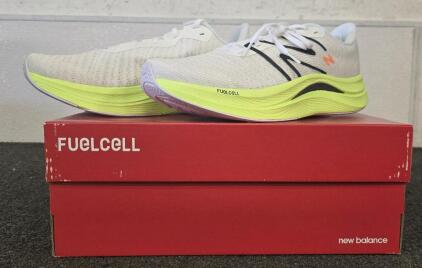 New Balance FuelCell Mens Size 9.5- White/Green Running Shoe