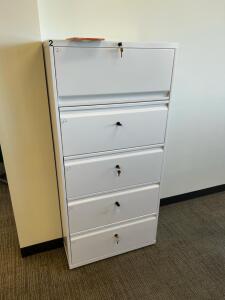 (1)5 Drawer Filing Cabinet 63inx30inx18in