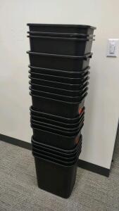 (20) 14&frac12;"x 10&frac12;"x 15&frac12;" (Black) Trash Cans