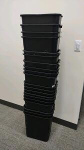 (20) 14&frac12;"x 10&frac12;"x 15&frac12;" (Black) Trash Cans