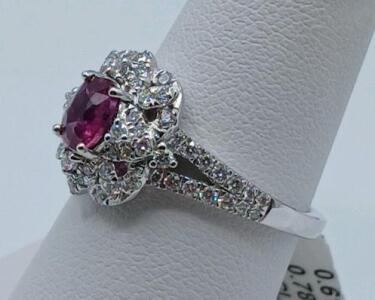 Platinum Kashmir Sapphire & Diamond Ring, 0.78 ct Sapphire, G.I.A Certified