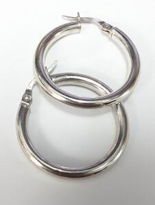 $60, SILVER(3.06g), HOOP EARRING, retail value $60