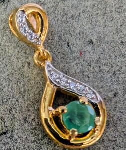 Silver Emerald Pendant