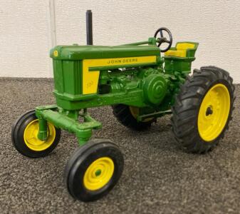 John Deere 720 Toy Model Tractor, Two-Cylinder Club Special Edition 1990